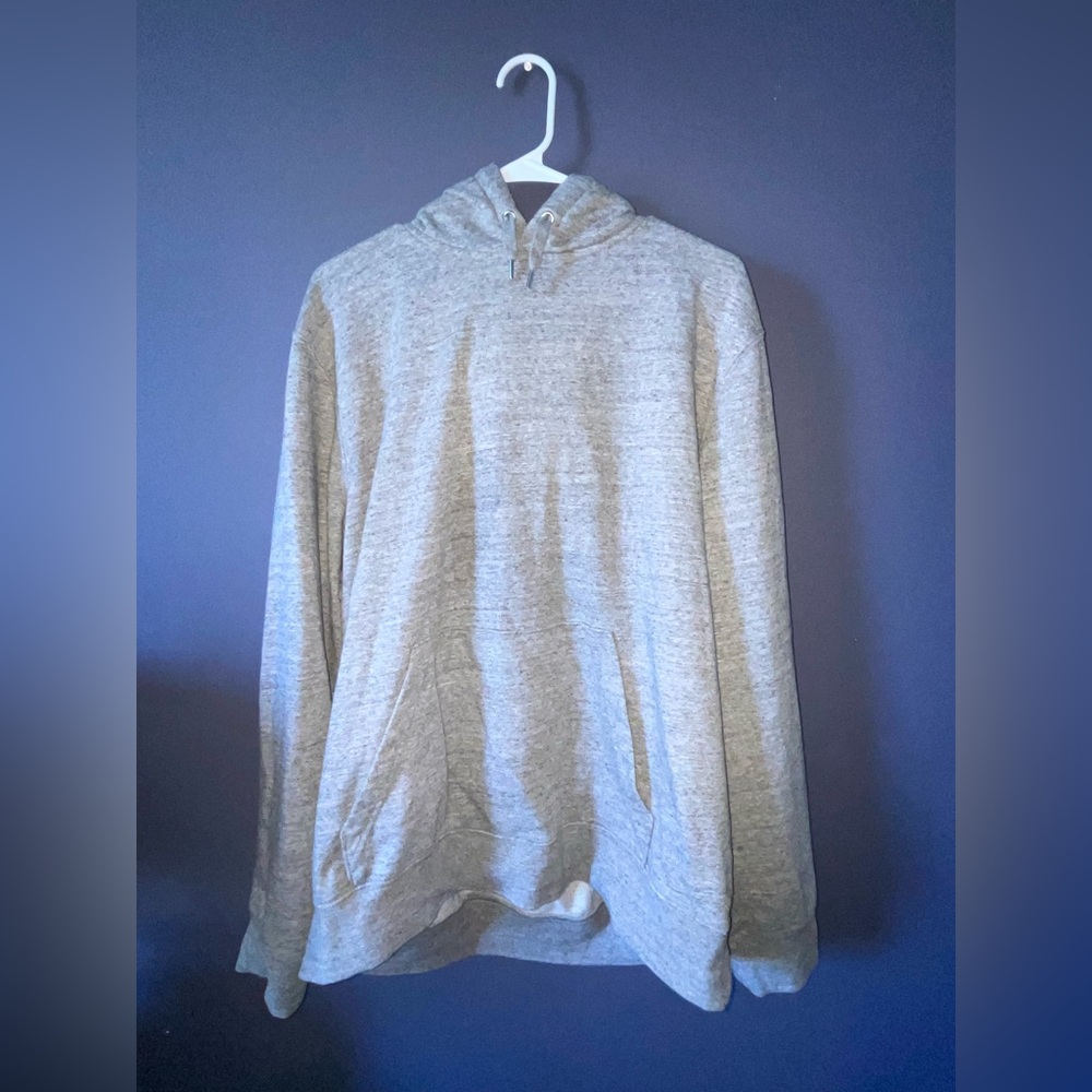 Grey sweatshirt